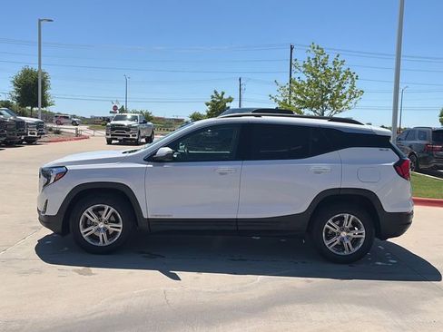 Used 2020 GMC Terrain SLE w/ Driver Convenience Package image 6