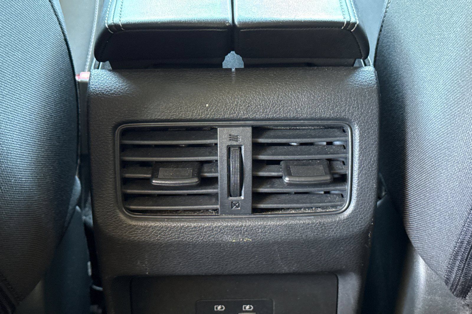 Used 2023 Nissan Rogue SV AWD/4WD image 20