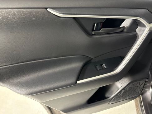 Used 2024 Toyota RAV4 LE FWD image 33