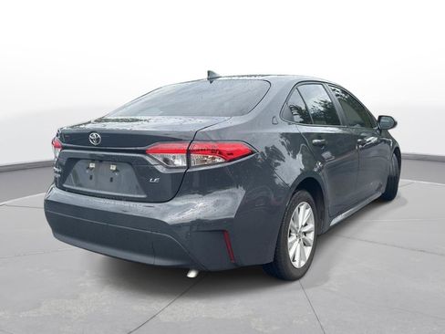 Used 2025 Toyota Corolla LE w/ LE Premium Package FWD image 6