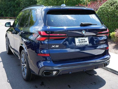 New 2026 BMW X5 xDrive40i w/ M Sport Package AWD/4WD image 18