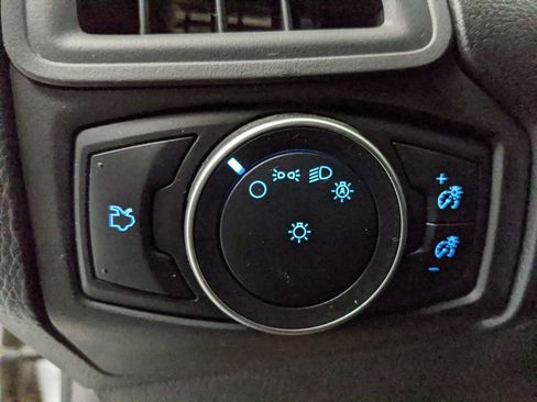 Used 2018 Ford Focus SE image 14