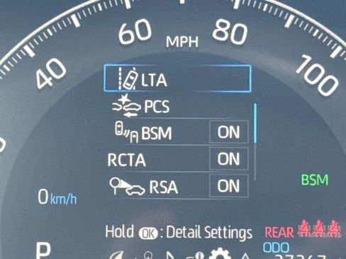 Used 2025 Toyota RAV4 XLE AWD/4WD image 17