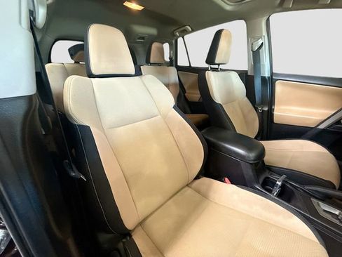 Used 2018 Toyota RAV4 XLE image 27