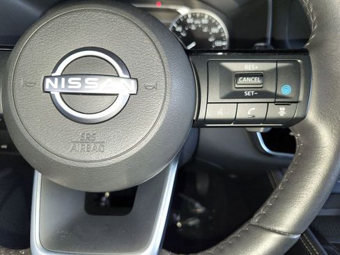 Used 2023 Nissan Rogue SL image 26