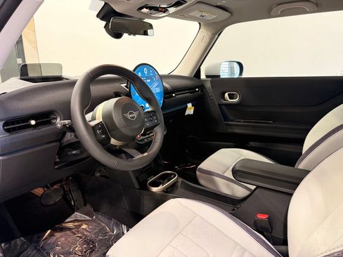 Used 2025 MINI Cooper S FWD image 11