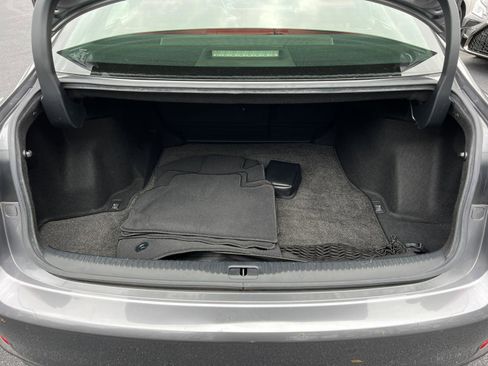 Used 2018 Lexus IS 300 F Sport w/ F Sport Package image 19