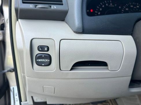 Used 2007 Toyota Camry CE FWD image 19