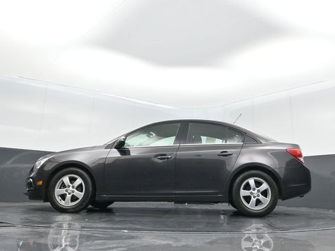 Used 2015 Chevrolet Cruze LT image 14