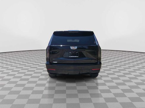 Used 2025 Cadillac Escalade ESV Sport w/ Touring Package AWD/4WD image 11
