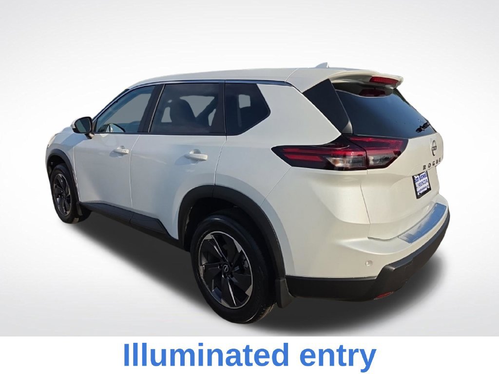 Used 2025 Nissan Rogue SV FWD image 8