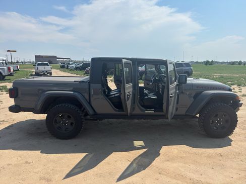 Used 2022 Jeep Gladiator Mojave w/ Cold Weather Group AWD/4WD image 23