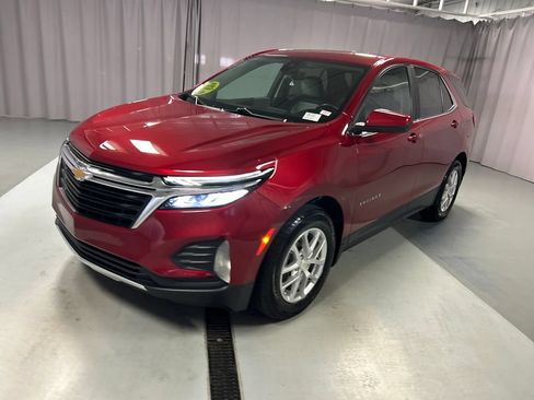Used 2024 Chevrolet Equinox LT w/ LPO, Floor Liner Package FWD image 3