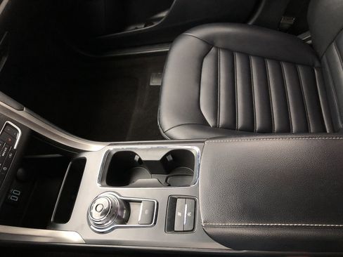 Used 2020 Ford Fusion SEL image 16