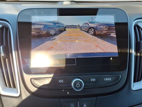 Used 2024 Chevrolet Malibu LT FWD image 11