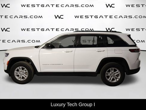 Used 2025 Jeep Grand Cherokee Laredo w/ Luxury Tech Group I AWD/4WD image 5