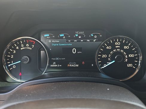 Used 2018 Ford F150 Lariat w/ Equipment Group 502A Luxury AWD/4WD image 15