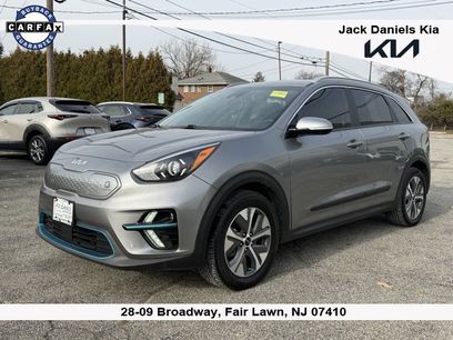 Certified 2022 Kia Niro EX w/ Cold Weather Package