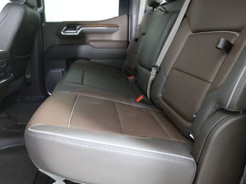Used 2024 GMC Sierra 1500 Denali AWD/4WD image 2