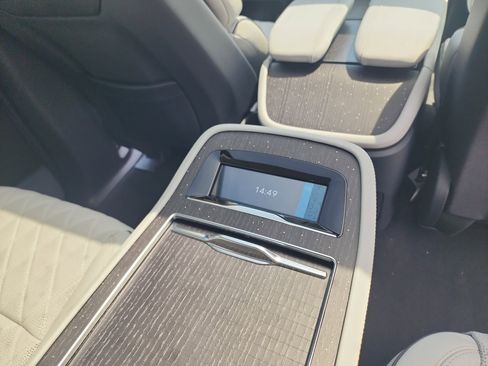 New 2026 Lincoln Navigator L Black Label AWD/4WD image 23