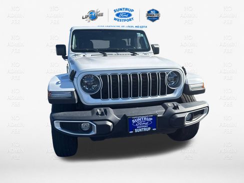Used 2024 Jeep Wrangler Unlimited Sahara AWD/4WD image 19
