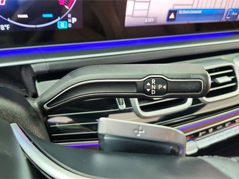 Used 2025 Mercedes-Benz GLS 450 4MATIC image 46