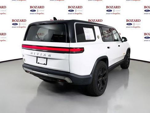 Used 2023 Rivian R1S Launch Edition image 8