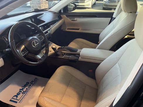 Used 2016 Lexus ES 350 image 2