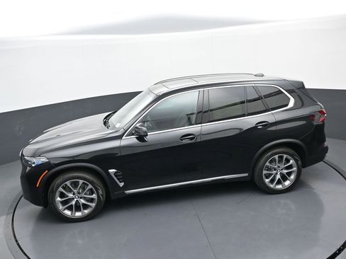 New 2026 BMW X5 xDrive40i w/ Premium Package AWD/4WD image 32