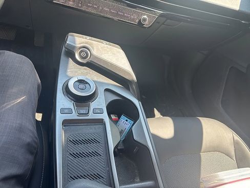 Used 2024 Kia EV6 Light RWD image 19