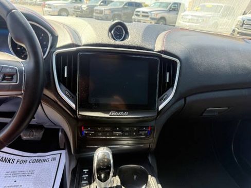 Used 2017 Maserati Ghibli RWD image 16