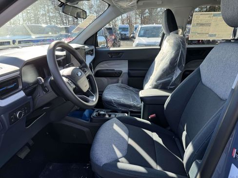 New 2026 Ford Maverick XLT image 17