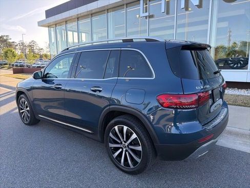 Used 2022 Mercedes-Benz GLB 250 4MATIC image 3