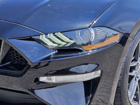 Used 2022 Ford Mustang GT Premium RWD image 7