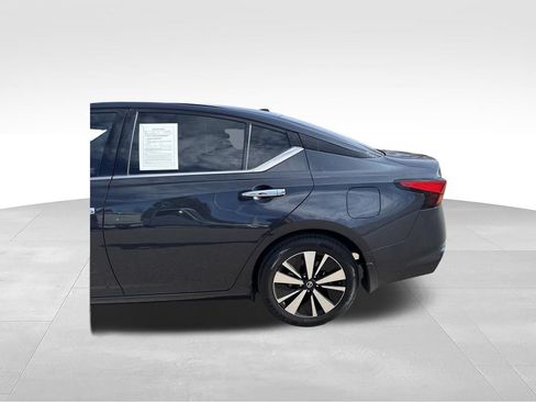 Used 2022 Nissan Altima 2.5 SL FWD image 34