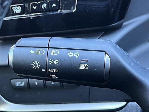 Used 2024 Lexus RZ 300e Premium w/ Accessory Package (Z1) image 26