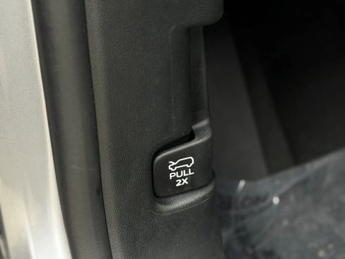 Used 2023 Ford Explorer XLT w/ Equipment Group 202A image 30