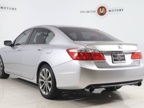 Used 2013 Honda Accord Sport image 4