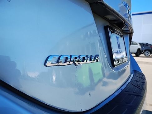 Used 2017 Toyota Corolla SE image 11