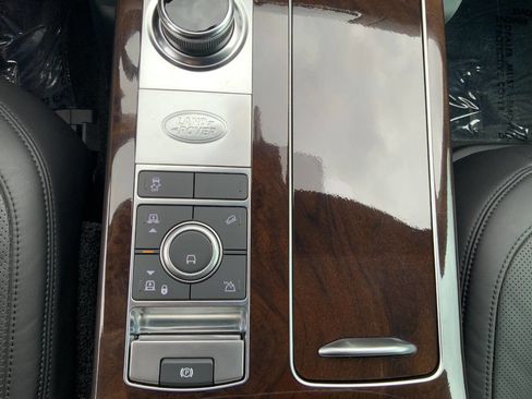 Used 2020 Land Rover Range Rover HSE AWD/4WD image 32