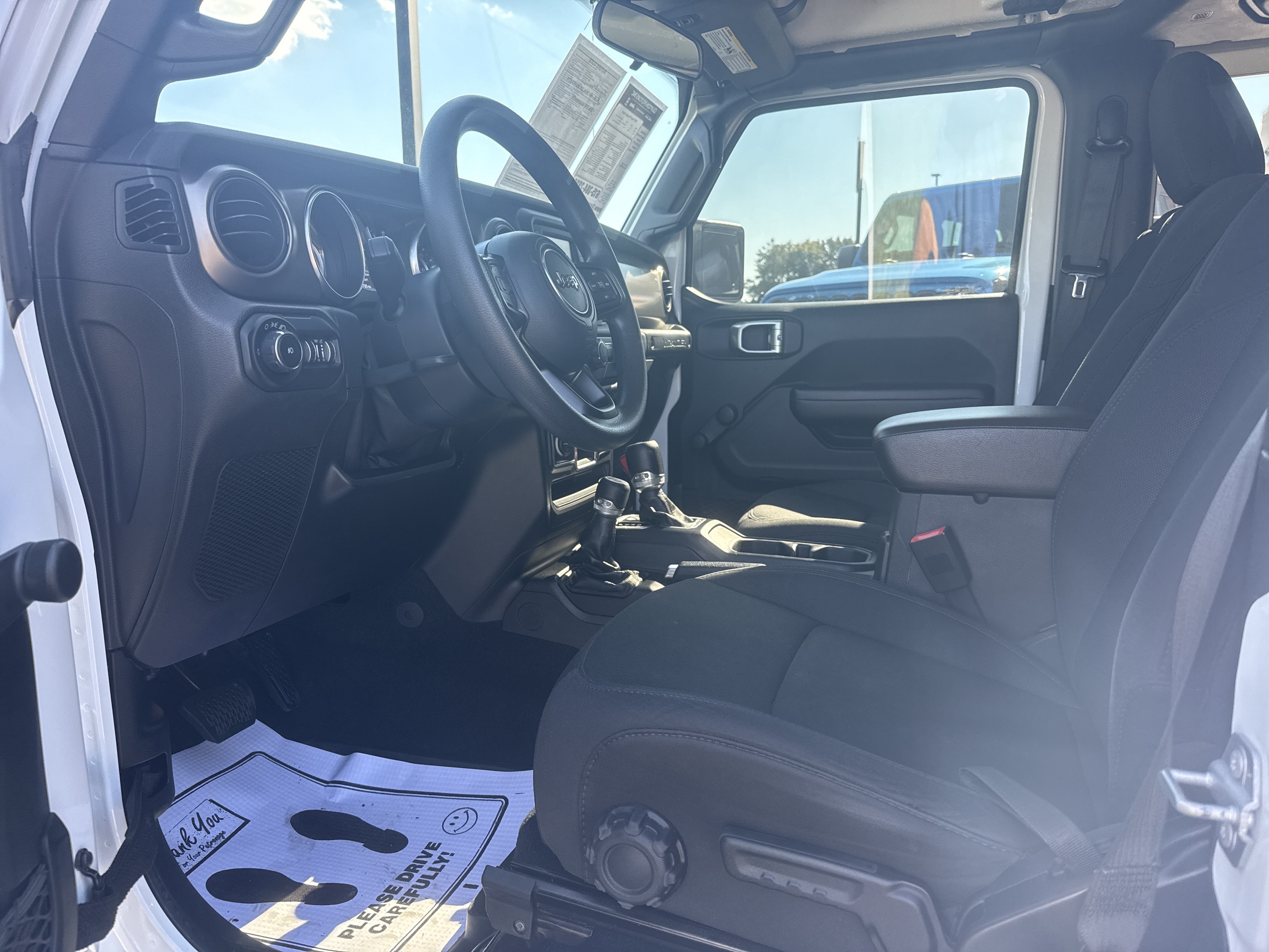 Used 2019 Jeep Wrangler Sport AWD/4WD image 6