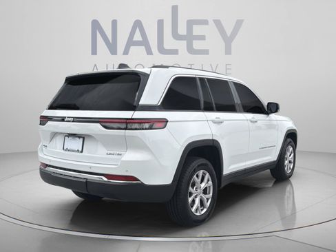 Used 2022 Jeep Grand Cherokee Limited AWD/4WD image 3