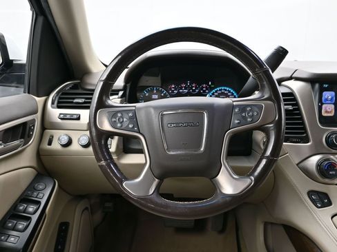 Used 2018 GMC Yukon Denali image 22