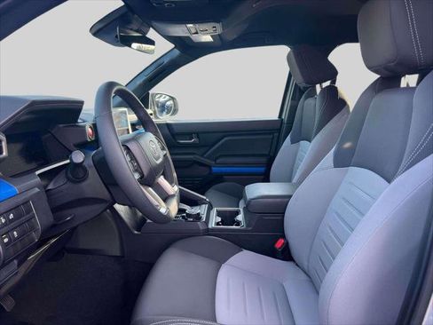 Certified 2025 Toyota Tacoma TRD Off-Road image 17