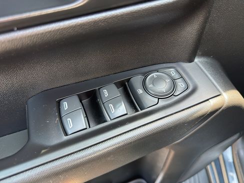 Certified 2022 Chevrolet Silverado 1500 Custom w/ Safety Confidence Package AWD/4WD image 13