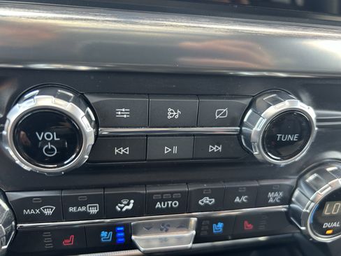 Used 2021 Ford F150 Lariat AWD/4WD image 34