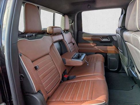 Used 2024 GMC Sierra 1500 Denali Ultimate image 17