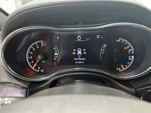 Used 2021 Jeep Grand Cherokee Overland AWD/4WD image 16