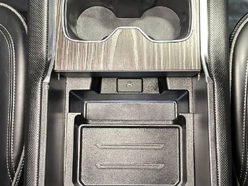 Used 2024 GMC Sierra EV Denali image 36