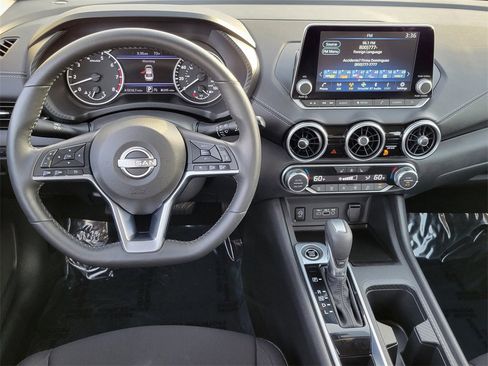 Used 2025 Nissan Sentra SV w/ All-Weather Package image 4